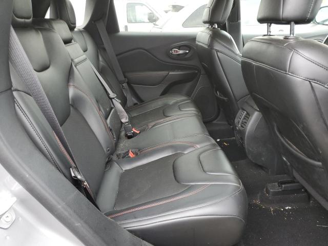 Photo 6 from auction – 2019 JEEP CHEROKEE T with VIN 1C4PJMBX2KD397848