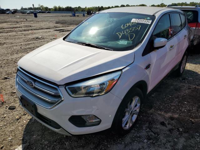 Photo 2 from auction – 2017 FORD ESCAPE SE with VIN 1FMCU9GDXHUD43557