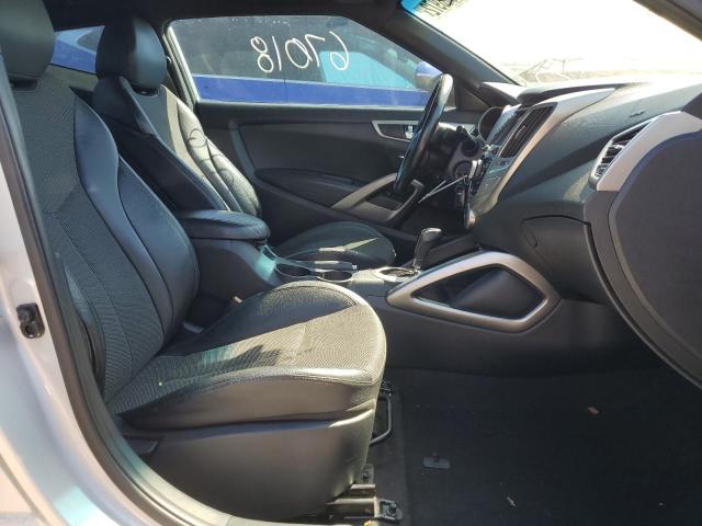 Photo 5 from auction – 2016 HYUNDAI VELOSTER with VIN KMHTC6AD9GU252448