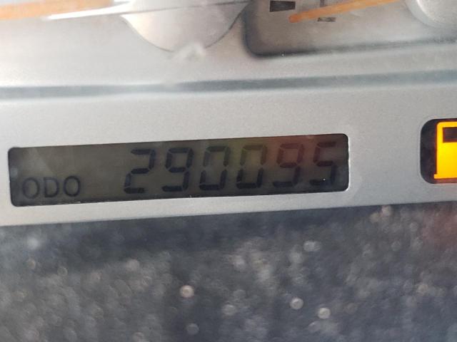 Photo 8 from auction – 2002 TOYOTA CAMRY LE with VIN 4T1BE32K02U106966