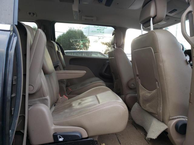 Photo 6 from auction – 2016 CHRYSLER TOWN & COU with VIN 2C4RC1BG9GR260170