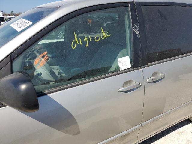 Photo 9 from auction – 2004 TOYOTA SIENNA LE with VIN 5TDBA23C34S008829