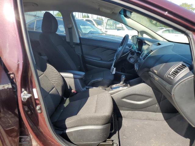 Photo 5 from auction – 2017 KIA FORTE LX with VIN 3KPFK4A72HE152355