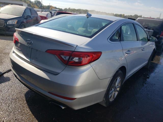 Photo 4 from auction – 2017 HYUNDAI SONATA SE with VIN 5NPE24AF2HH471382