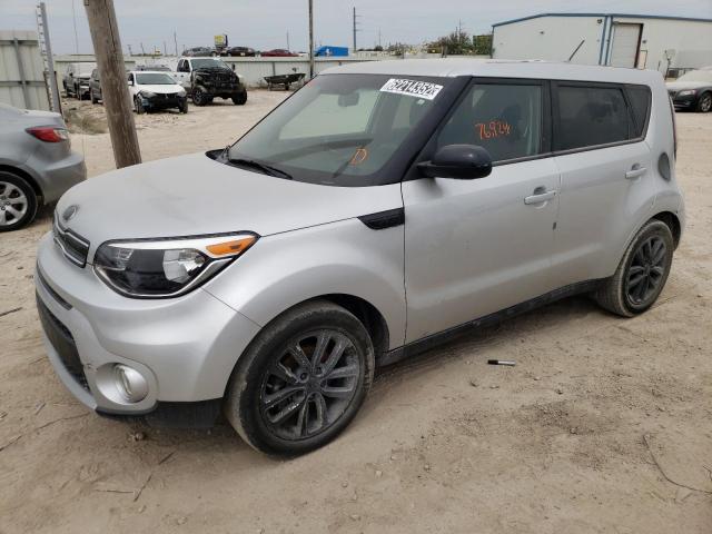 KIA SOUL + 2019 con VIN KNDJP3A58K7697116 - Foto de la subasta