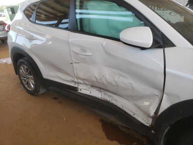 Photo 9 from auction – 2017 HYUNDAI TUCSON SE with VIN KM8J23A42HU388530