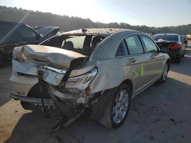 Photo 4 from auction – 2013 CHRYSLER 200 LX with VIN 1C3CCBAB0DN640819