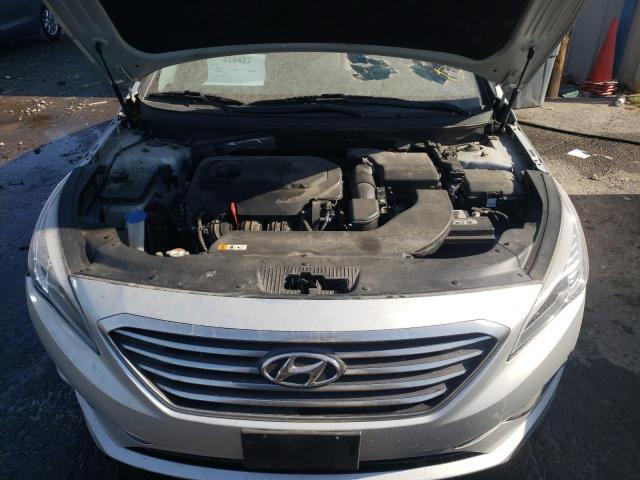 Photo 7 from auction – 2017 HYUNDAI SONATA SE with VIN 5NPE24AF2HH471382