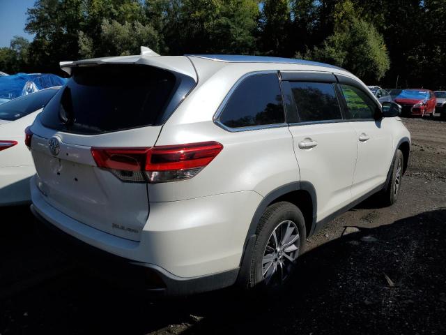 Photo 4 from auction – 2019 TOYOTA HIGHLANDER with VIN 5TDJZRFH2KS602619