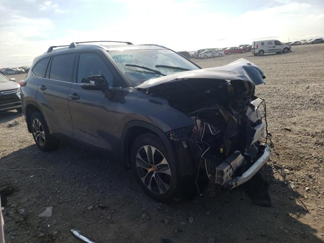 TOYOTA HIGHLANDER 2021 with VIN 5TDHZRBHXMS160843 - Photo from auction