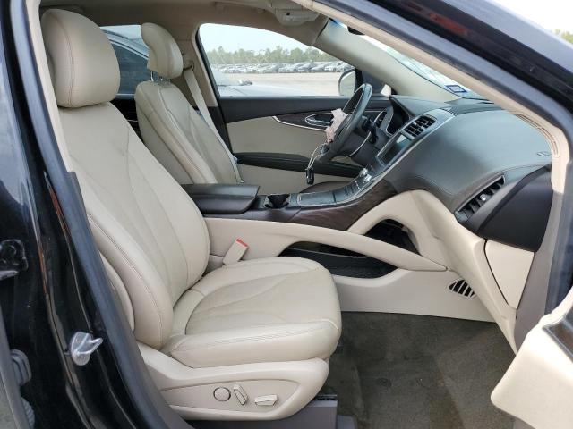 Photo 5 from auction – 2017 LINCOLN MKX RESERV with VIN 2LMPJ6LR1HBL53172