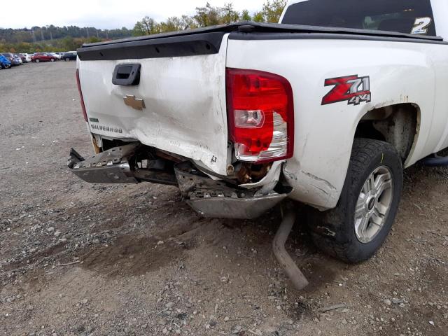 Photo 9 from auction – 2011 CHEVROLET SILVERADO with VIN 1GCRKSE34BZ241526