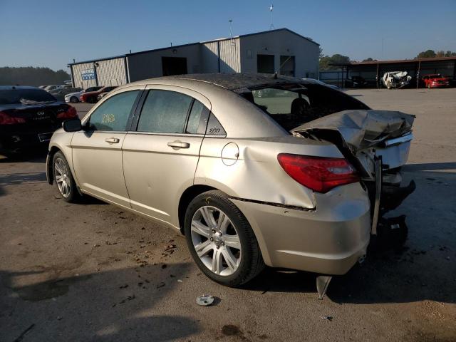 Photo 3 from auction – 2013 CHRYSLER 200 LX with VIN 1C3CCBAB0DN640819
