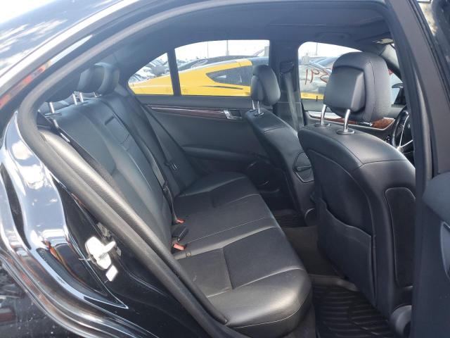 Photo 6 from auction – 2011 MERCEDES-BENZ C 300 with VIN WDDGF5EB4BR149536