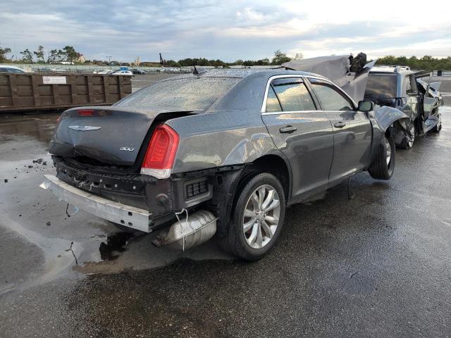 Photo 4 from auction – 2017 CHRYSLER 300 LIMITE with VIN 2C3CCARG0HH587029
