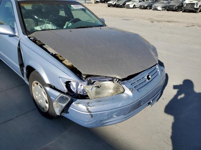 Photo 9 from auction – 1997 TOYOTA CAMRY CE with VIN 4T1BG22K7VU027495