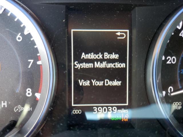 Photo 8 from auction – 2017 TOYOTA HIGHLANDER with VIN 5TDKZRFH0HS513838