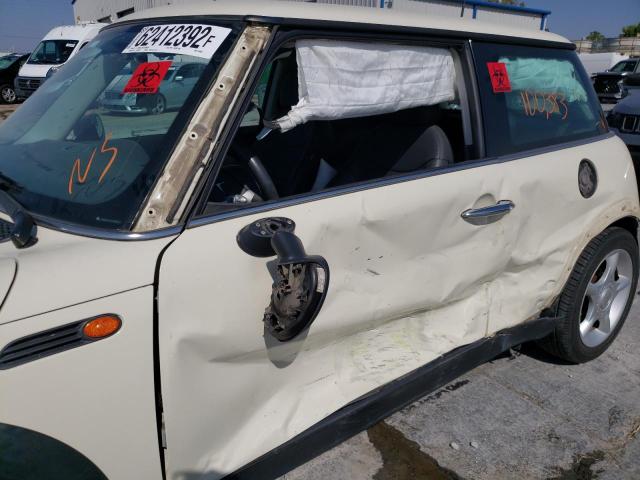 Photo 10 from auction – 2003 MINI COOPER with VIN WMWRC334X3TC46409