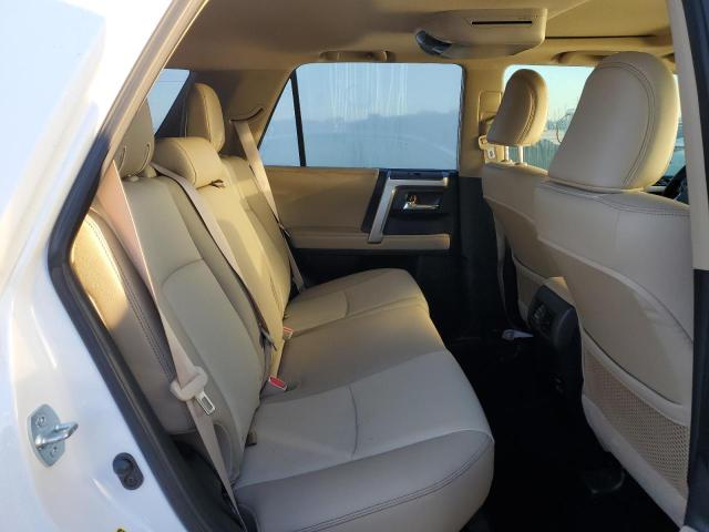 Photo 6 from auction – 2016 TOYOTA 4RUNNER SR with VIN JTEZU5JR9G5110379