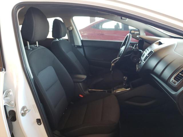 Photo 5 from auction – 2017 KIA FORTE LX with VIN 3KPFK4A75HE041007