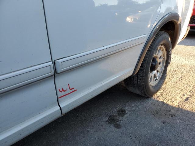 Photo 9 from auction – 2000 FORD EXPEDITION with VIN 1FMRU1561YLC10840