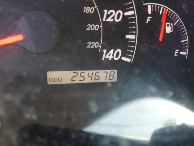 Photo 8 from auction – 2005 TOYOTA CAMRY LE with VIN 4T1BF30K15U600709