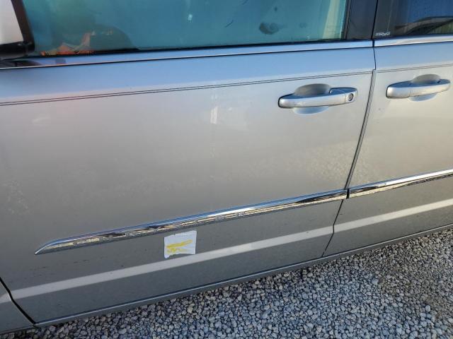 Photo 9 from auction – 2011 CHRYSLER TOWN & COU with VIN 2A4RR5DG7BR705107