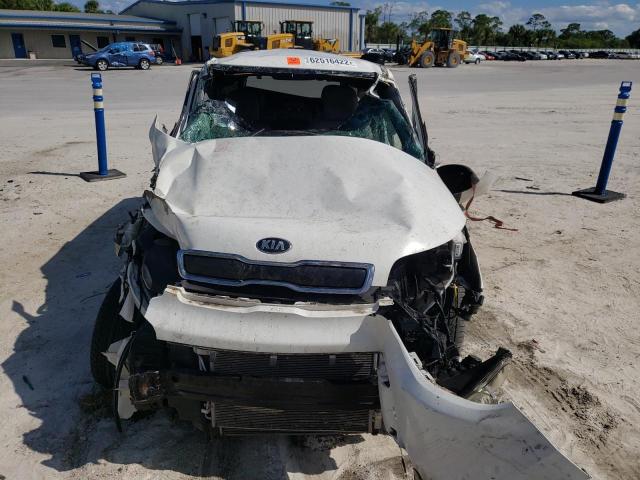 Photo 9 from auction – 2016 KIA SOUL with VIN KNDJN2A2XG7853704