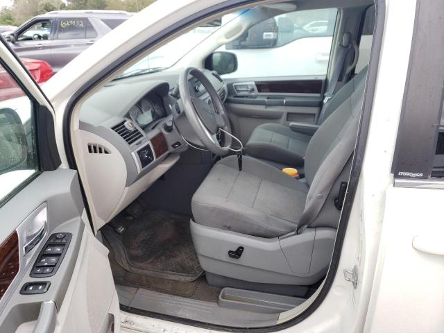 Photo 5 from auction – 2010 CHRYSLER TOWN & COU with VIN 2A4RR5DX2AR338325