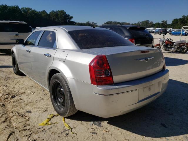 Photo 3 from auction – 2010 CHRYSLER 300 TOURIN with VIN 2C3CA4CD5AH176897