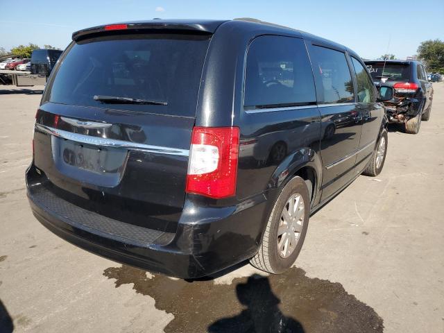 Photo 4 from auction – 2014 CHRYSLER TOWN & COU with VIN 2C4RC1BG0ER357738