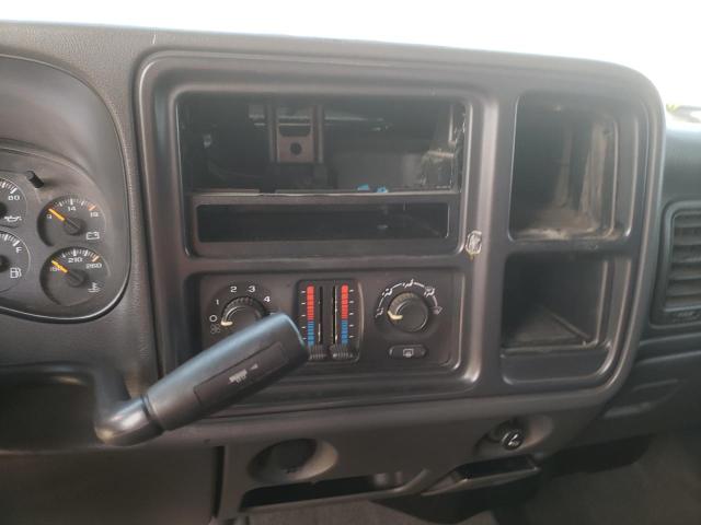 Photo 9 from auction – 2005 CHEVROLET SILVERADO with VIN 1GCEC19X25Z195265