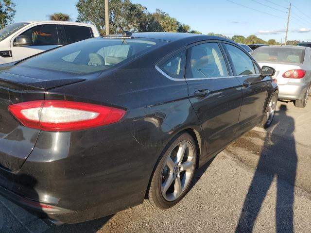 Photo 4 from auction – 2016 FORD FUSION S with VIN 3FA6P0G70GR336918