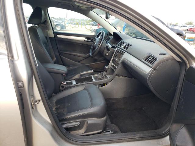 Photo 5 from auction – 2012 VOLKSWAGEN PASSAT SE with VIN 1VWBP7A34CC045156