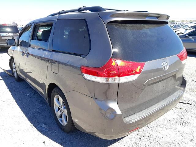 Photo 3 from auction – 2014 TOYOTA SIENNA LE with VIN 5TDKK3DC1ES445151