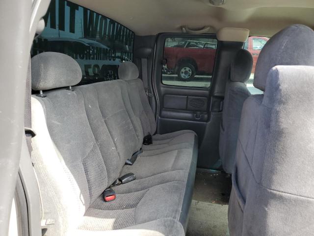 Photo 6 from auction – 2004 CHEVROLET SILVERADO with VIN 2GCEC19TX41175432