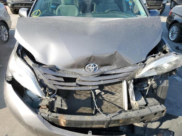 Photo 7 from auction – 2017 TOYOTA SIENNA LE with VIN 5TDKZ3DC4HS882478