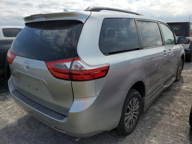 Photo 4 from auction – 2020 TOYOTA SIENNA XLE with VIN 5TDYZ3DC2LS045893