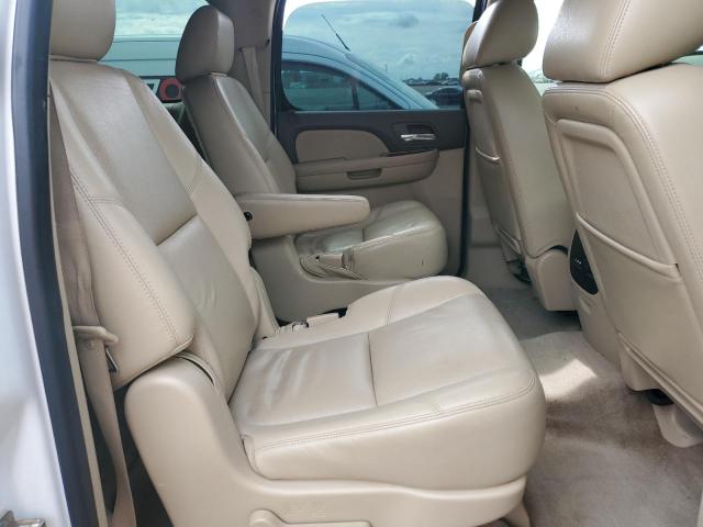Photo 6 from auction – 2012 CHEVROLET SUBURBAN K with VIN 1GNSKKE75CR319826