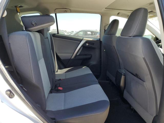 Photo 6 from auction – 2015 TOYOTA RAV4 XLE with VIN JTMWFREV7FD067309