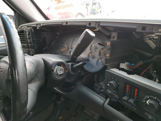 Photo 9 from auction – 2005 CHEVROLET SILVERADO with VIN 1GCEK19T05Z189271