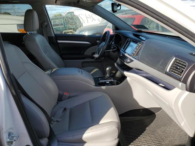 صورة رقم 5 من المزاد - 2016 TOYOTA HIGHLANDER مع VIN 5TDJKRFH3GS328388