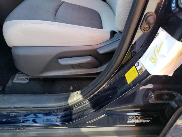 Photo 9 from auction – 2019 TOYOTA RAV4 XLE with VIN JTMW1RFV4KD036476