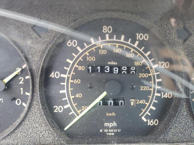 Photo 8 from auction – 1988 MERCEDES-BENZ 560 SEC with VIN WDBCA45D5JA415399