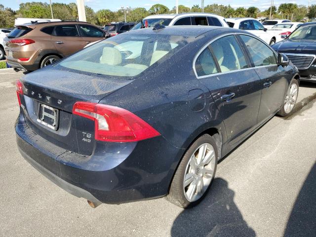 Photo 4 from auction – 2011 VOLVO S60 T6 with VIN YV1902FH2B2015942