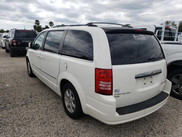 Photo 3 from auction – 2010 CHRYSLER TOWN & COU with VIN 2A4RR5DX2AR338325