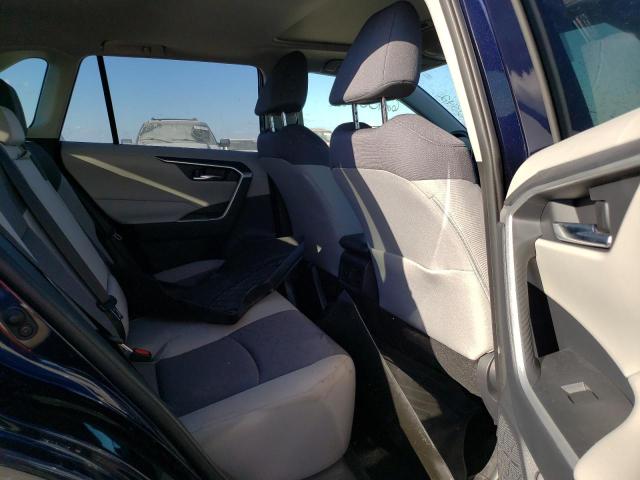 Photo 6 from auction – 2019 TOYOTA RAV4 XLE with VIN JTMW1RFV4KD036476