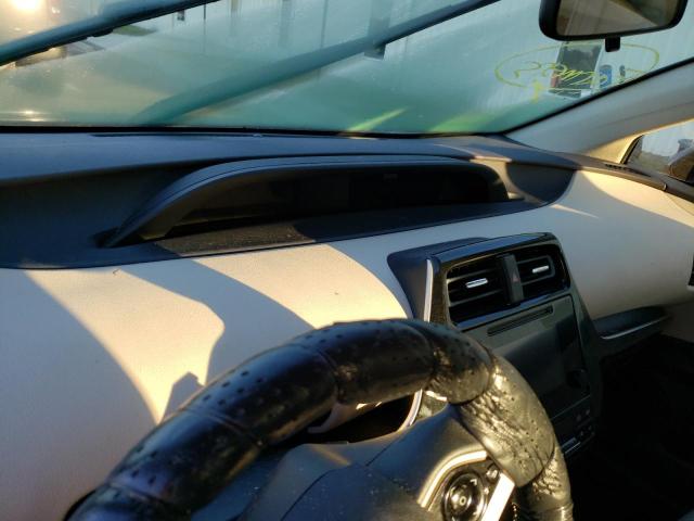Photo 8 from auction – 2016 TOYOTA PRIUS with VIN JTDKARFU1G3015815