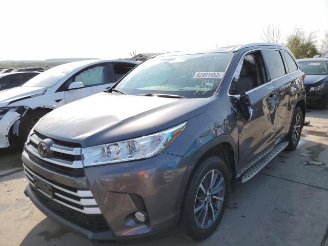 Photo 2 from auction – 2018 TOYOTA HIGHLANDER with VIN 5TDKZRFH7JS540654