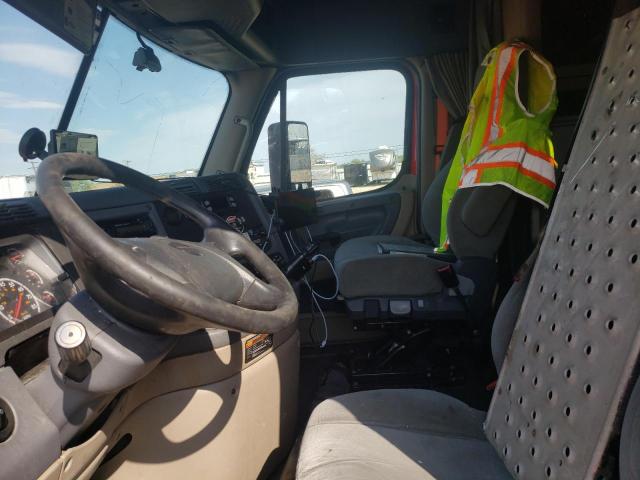 Photo 5 from auction – 2016 FREIGHTLINER CASCADIA 1 with VIN 3AKJGLBG6GSHN4489